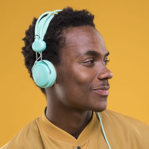 black-boy-posing-with-headphones